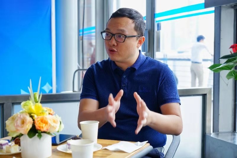 鸿运国际动力：以软件界说物联网，，，，，增进物流工业升级